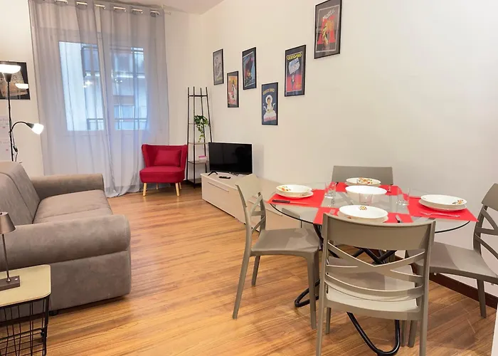 10' Linate Airport, Perfect For Visiting Apartamento