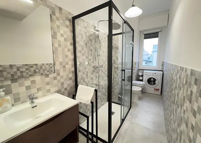 10' Linate Airport, Perfect For Visiting Apartamento *